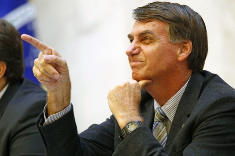 Bolsonaro quer acabar com a pesquisa no Brasil