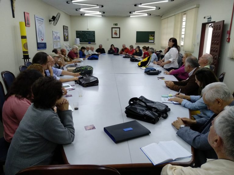 Sâmia Bomfim participa de reunião de defesa dos direitos humanos