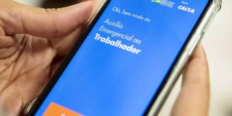 Sâmia e bancada do PSOL apresentam projeto para agilizar pagamento do auxílio emergencial