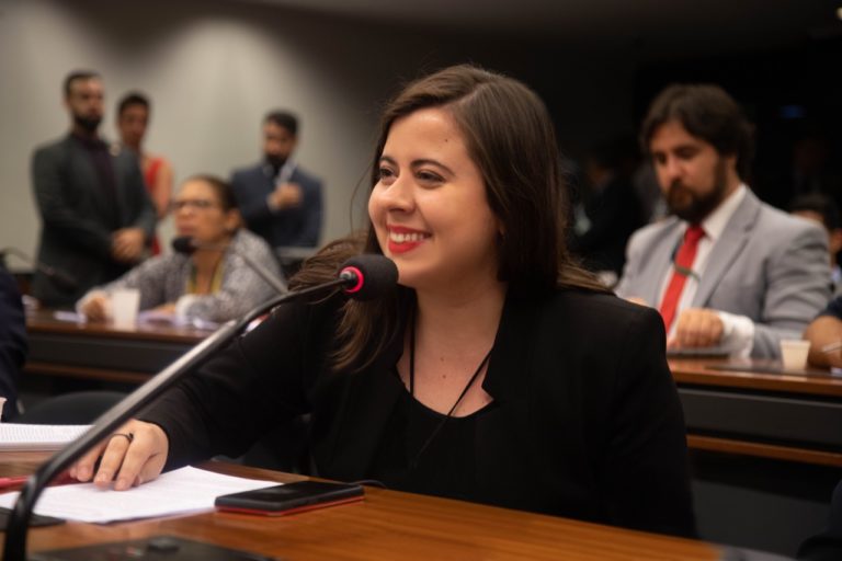 Sâmia Bomfim assume a Liderança do PSOL na Câmara