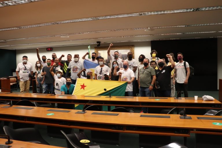 Organizados, entregadores de aplicativo vão a Brasília reivindicar aprovação do PL 1665