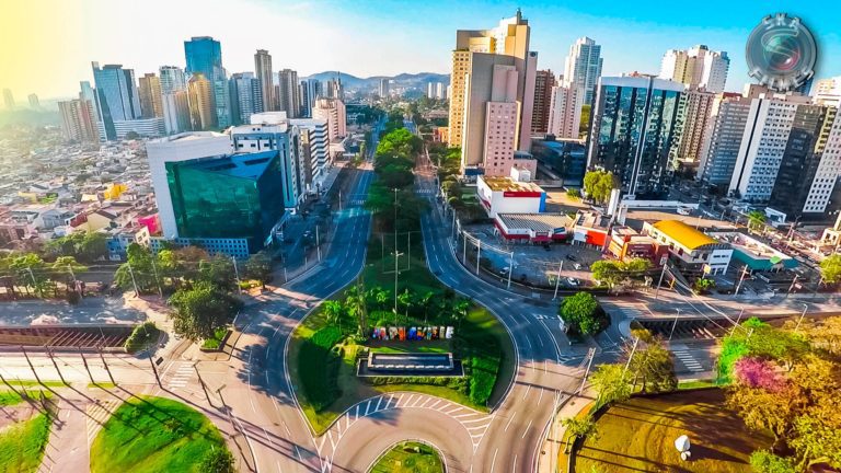 Deputada Sâmia Bomfim questiona prefeito de Barueri sobre Auxílio Emergencial