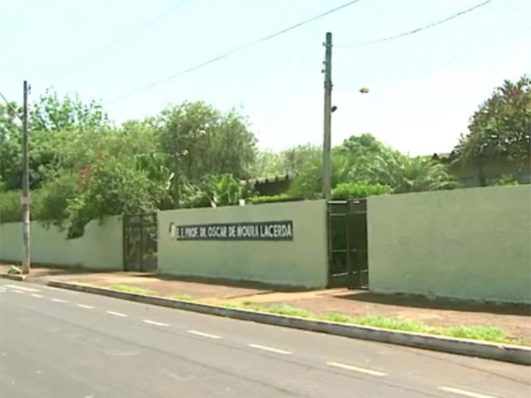 Sâmia Bomfim quer explicações sobre a falta de suporte aos alunos com deficiência de Ribeirão Preto