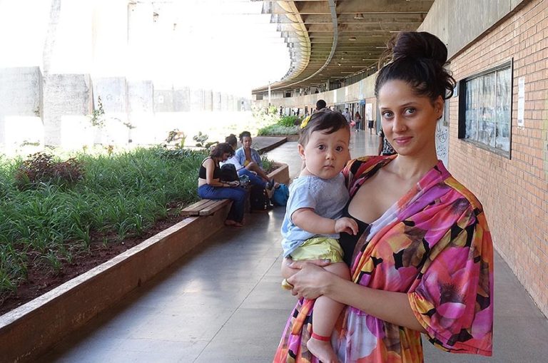 Sâmia Bomfim apresenta Projeto de Lei com medidas de acolhimento para mães e seus filhos em universidades