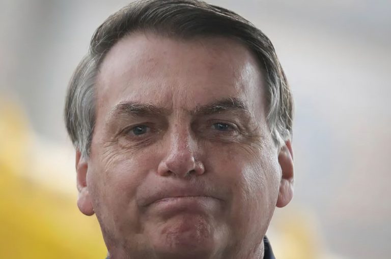 PSOL apresenta notícia-crime no STF após Bolsonaro falar que “pintou clima” com meninas de 14 anos