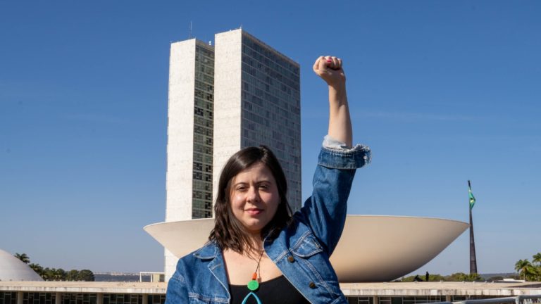 Sâmia presta contas das ações do mandato em 2022