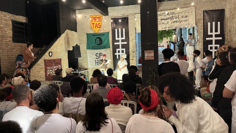 “Emancipa Axé” promove educação popular com foco na luta antirracista e resistência dos povos de terreiro