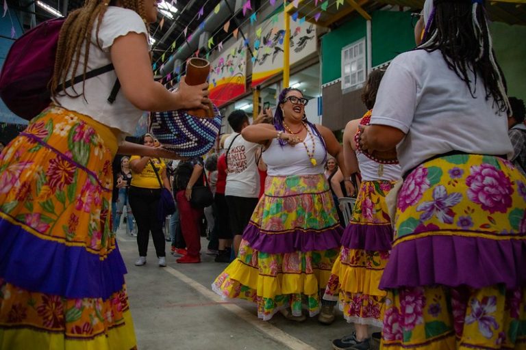Proposta da Sâmia: Dia Nacional de Luta dos Trabalhadores e Trabalhadoras da Cultura é sancionado por Lula