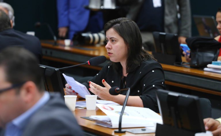 “As intimidações não cessaram após o assassinato do meu irmão”, diz deputada Sâmia Bomfim