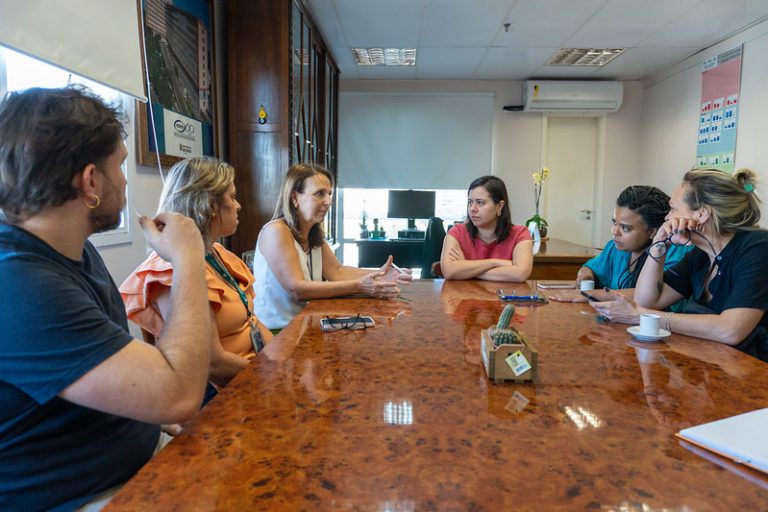 Sâmia e Luana visitam o HSPM para fiscalizar atendimento prestado aos servidores de São Paulo