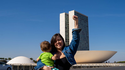 Sâmia aprova projetos em benefício de mães e gestantes no Congresso Nacional