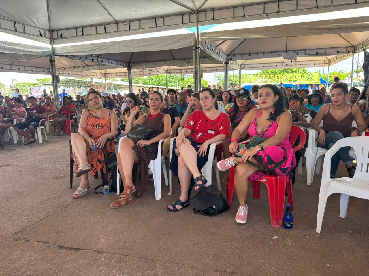 Sâmia Bomfim e Fernanda Melchionna vão a Santarém para reforçar ocupação indígena contra decreto que privatiza rios amazônicos