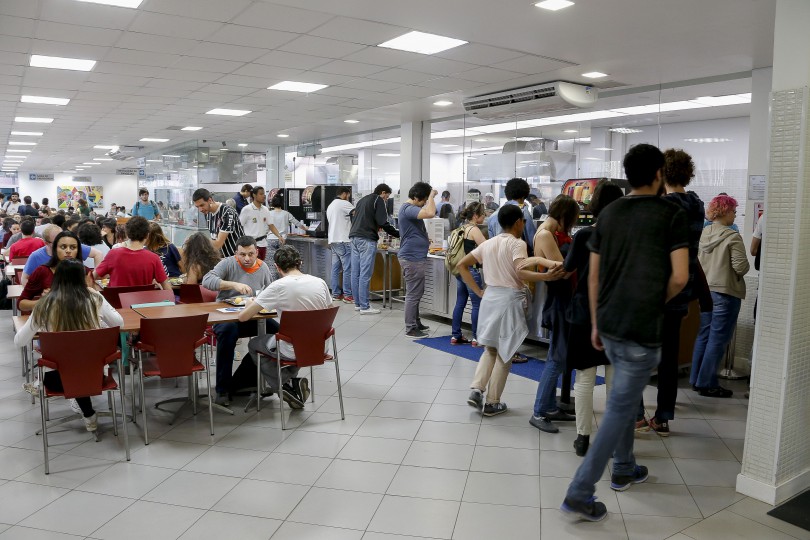 Sâmia cobra USP por irregularidades em restaurantes universitários privatizados